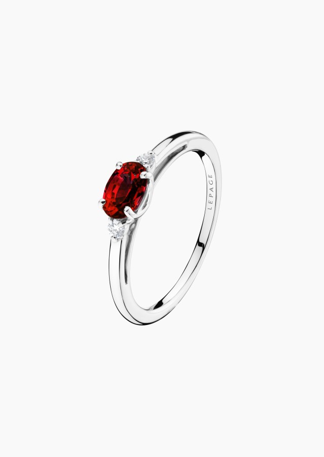 Juliette ring in white gold, oval ruby and diamonds – Maison Lepage, French jeweler and designer since 1922.