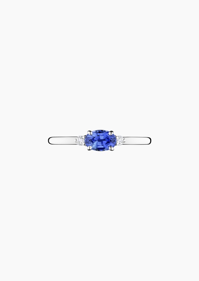 Juliette ring in white gold, oval blue sapphire and diamonds – Maison Lepage, French jeweler and designer since 1922.