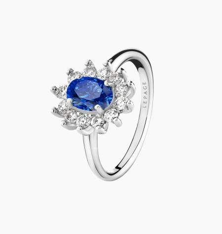 Bague Daisy en or blanc, saphir bleu ovale et diamants - Maison Lepage joaillier créateur français 1922