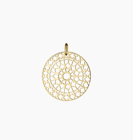 
                                                                                    Colette Notre Dame 22 mm medal in yellow gold – Maison Lepage, French jeweler and designer since 1922.
                                                                            