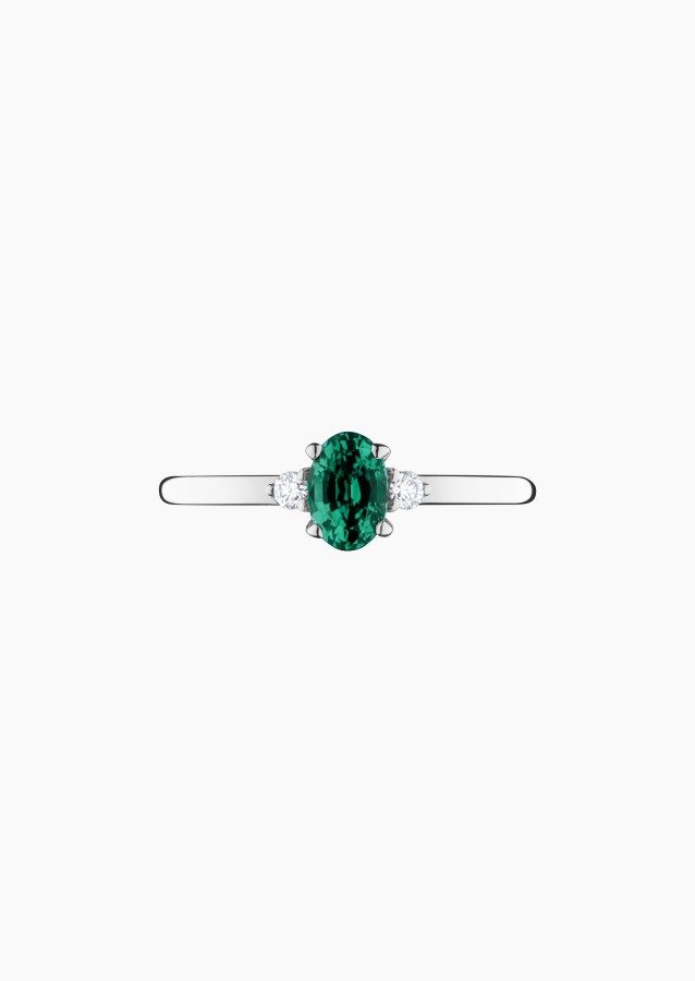 Roméo ring in white gold, emerald and diamonds – Jewel by Maison Lepage, jeweler and designer since 1922.