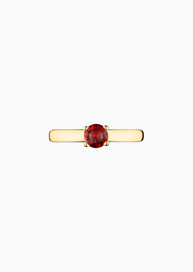 Evidence solitaire ring in 18k yellow gold with round ruby – Jewel by Maison Lepage, French jeweler and designer since 1922.