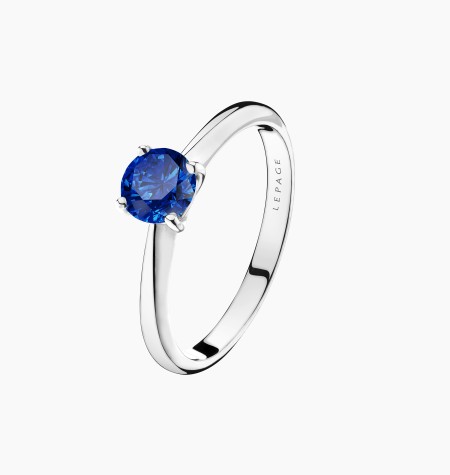 
                                                                                    Foudre solitaire ring in white gold with blue sapphire – Jewel by Maison Lepage, jeweler and designer since 1922.
                                                                            