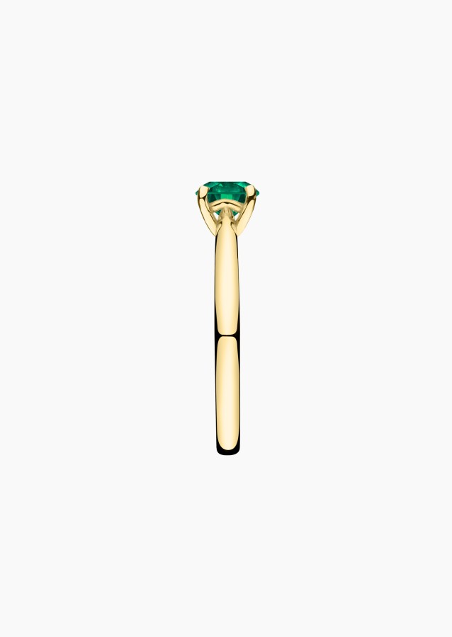Foudre solitaire ring in yellow gold with emerald – Jewel by Maison Lepage, jeweler and designer since 1922.