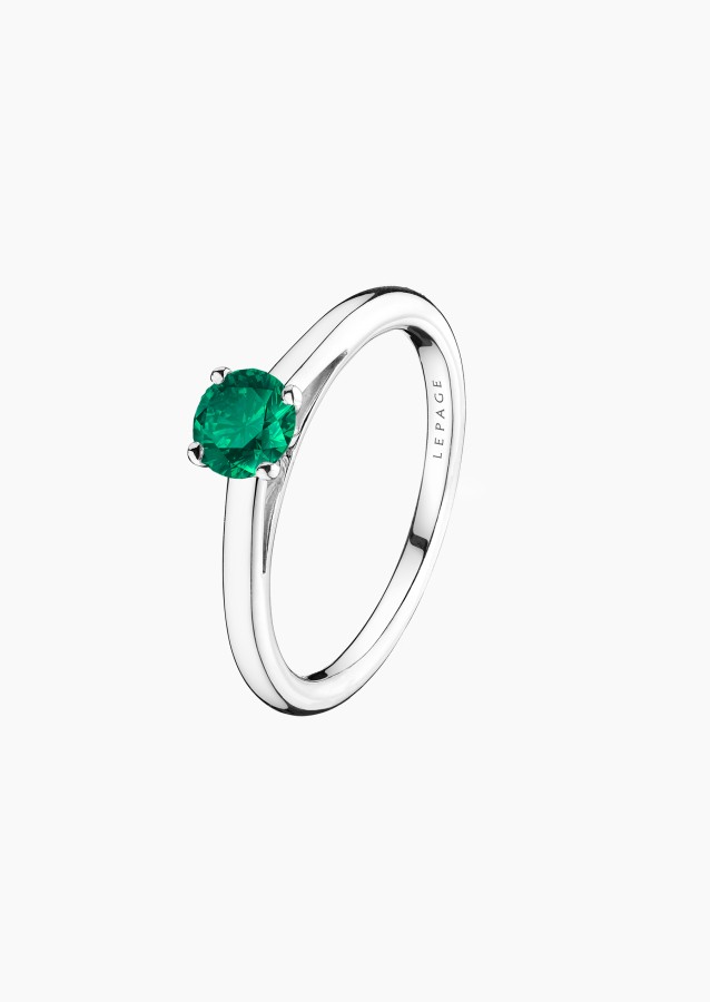 
                                                                                    Promesse solitaire ring in white gold with emerald – Jewel by Maison Lepage, jeweler and designer since 1922.
                                                                            