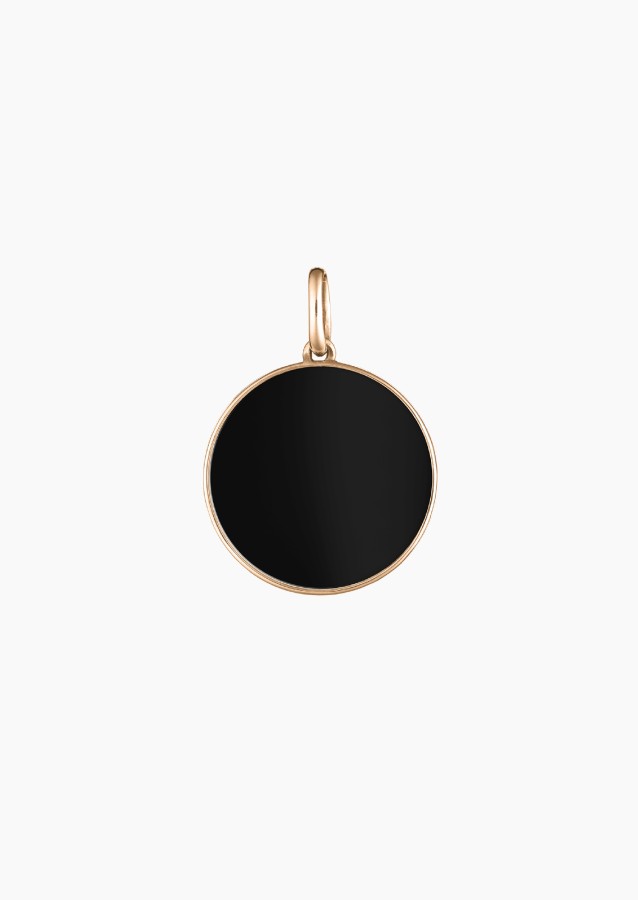 
                                                                                    Colette Lune medal in rose gold and onyx / Lepage
                                                                            