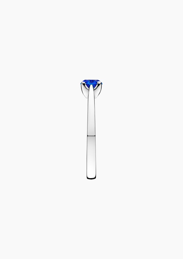 Désir solitaire ring in white gold with blue sapphire – Jewel by Maison Lepage, jeweler and designer since 1922.