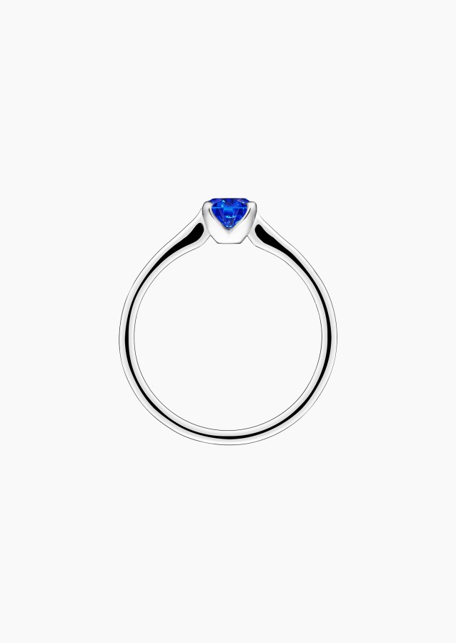 Désir solitaire ring in white gold with blue sapphire – Jewel by Maison Lepage, jeweler and designer since 1922.