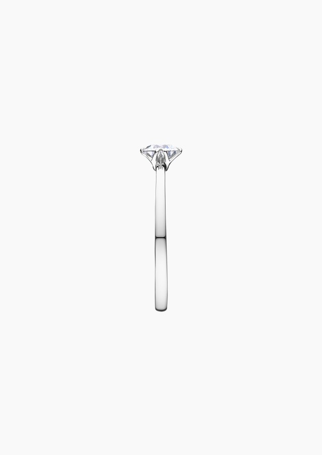 Idylle solitaire ring, engagement ring in 18k white gold and diamond – Maison Lepage, French jeweler and designer since 1922.