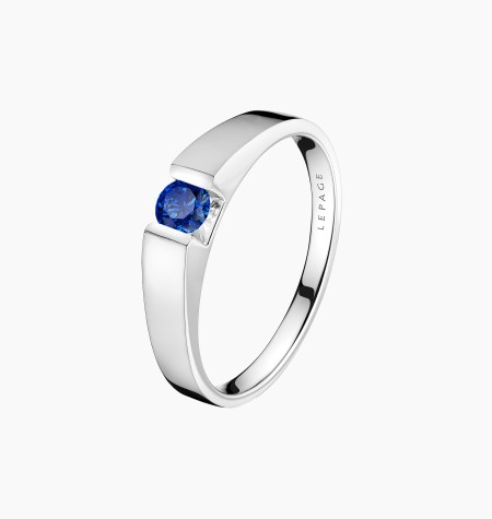 Audacieuse solitaire in gold and sapphire / Lepage