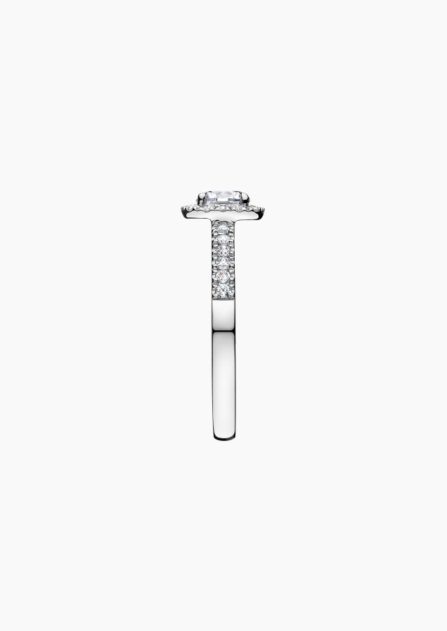 Solitaire Madame Rose, bague de fiançailles en or blanc 750 et diamants - Maison Lepage joaillier créateur français 1922