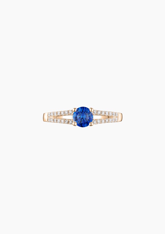 Solitaire Première Dame, bague en or rose, saphir bleu et diamants - Maison Lepage joaillier créateur français 1922