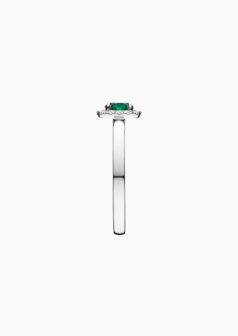 Jolie-Rose solitaire ring in white gold with emerald and diamonds – Jewel by Maison Lepage, jeweler and designer since 1922.