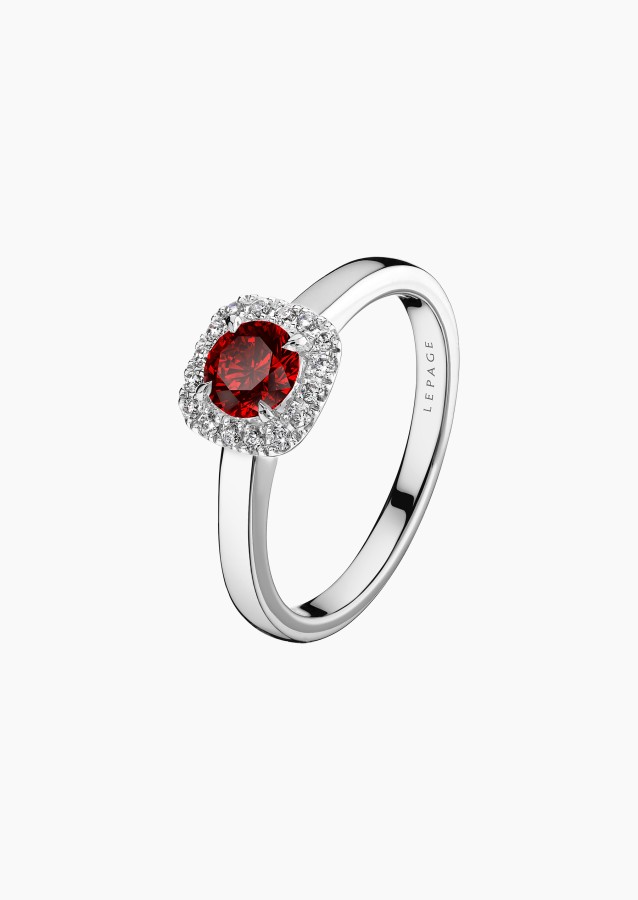 Solitaire Jolie-Rose, bague en or blanc, rubis et diamants - Maison Lepage joaillier créateur français 1922