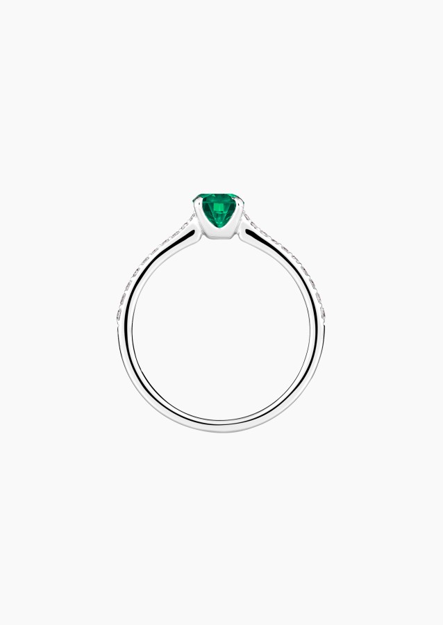 Demoiselle solitaire ring in white gold with emerald and diamonds – Jewel by Maison Lepage, jeweler and designer since 1922.