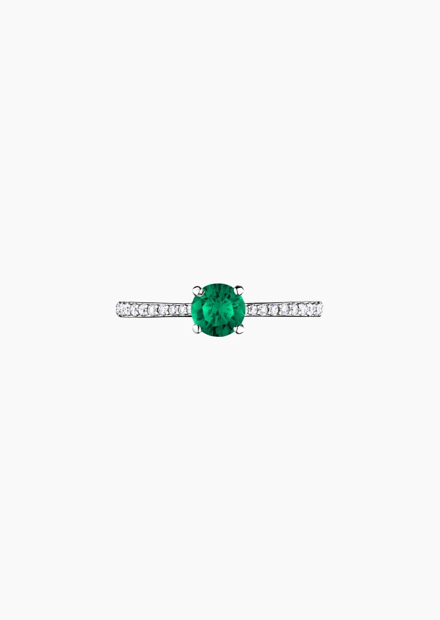 Demoiselle solitaire ring in white gold with emerald and diamonds – Jewel by Maison Lepage, jeweler and designer since 1922.