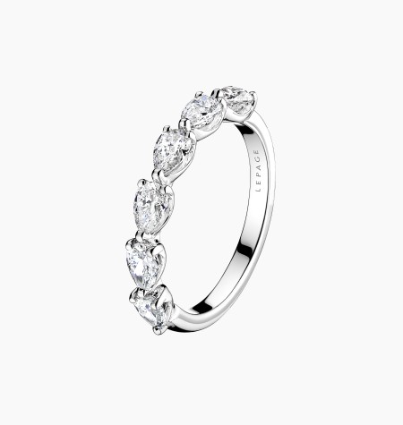 Margaux women’s wedding ring in white gold with pear-cut diamonds – Maison Lepage, French jeweler and designer since 1922.