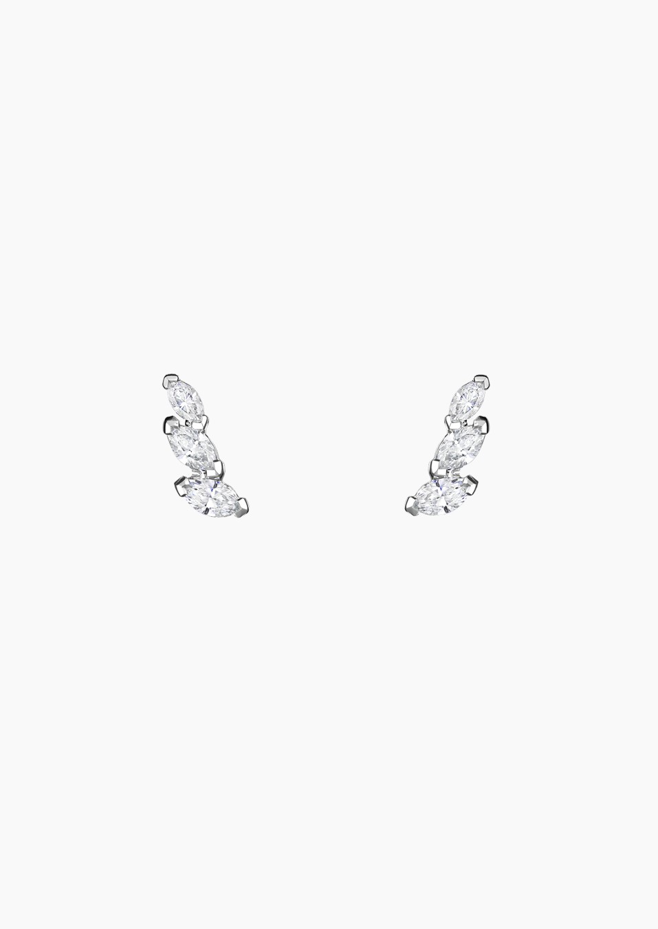 Boucles d'oreilles Suzon en or blanc et diamants taille navette - Maison Lepage joaillier créateur français 1922