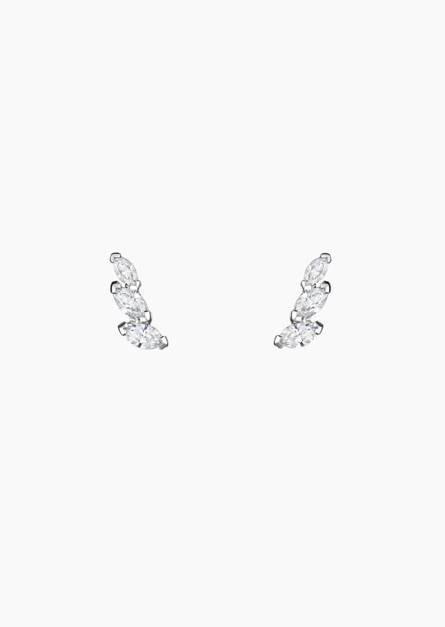 Boucles d'oreilles Suzon en or blanc et diamants taille navette - Maison Lepage joaillier créateur français 1922