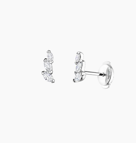 
                                                                                    Boucles d'oreilles Suzon en or et diamants / Lepage
                                                                            