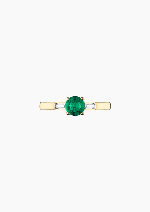 Albert solitaire ring in yellow gold with emerald and diamonds – Jewel by Maison Lepage, jeweler and designer since 1922.
