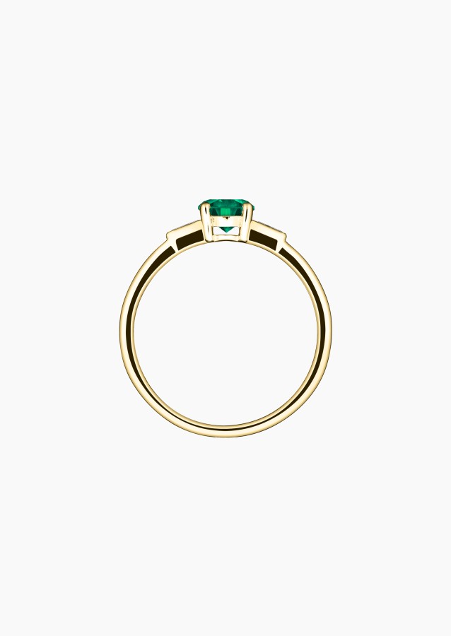 Albert solitaire ring in yellow gold with emerald and diamonds – Jewel by Maison Lepage, jeweler and designer since 1922.