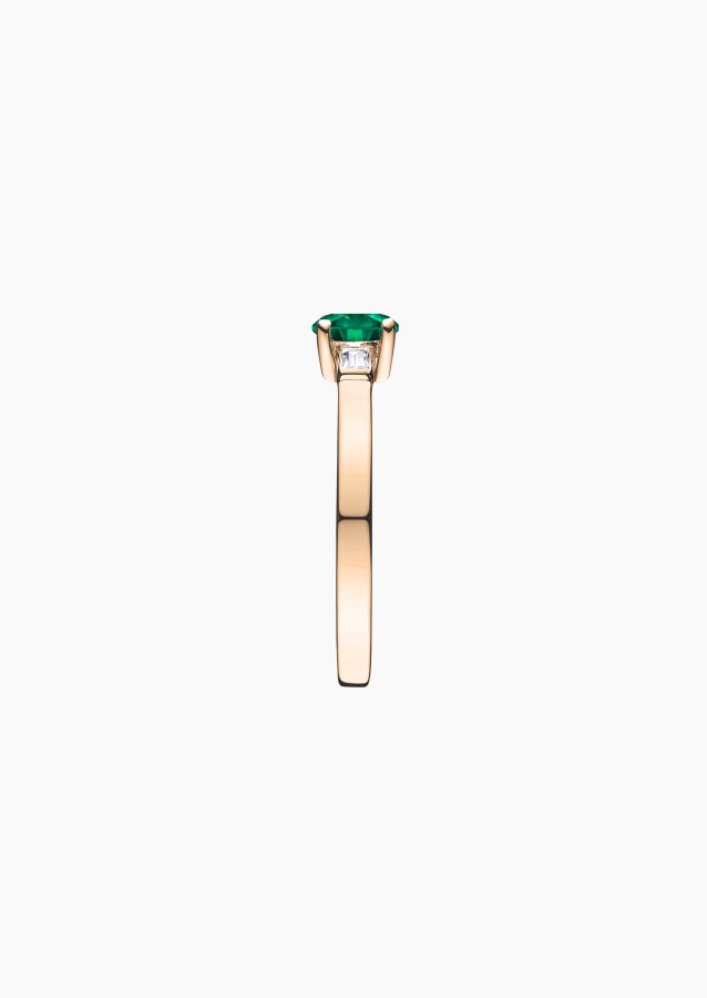 Albert solitaire ring in rose gold with emerald and diamonds – Jewel by Maison Lepage, jeweler and designer since 1922.