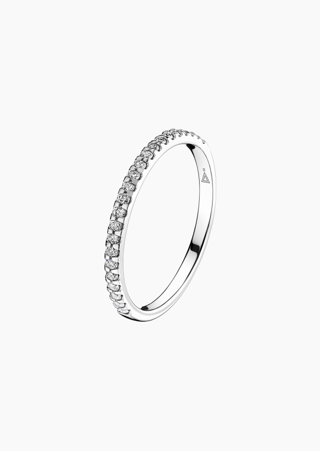 
                                                                                    Jolie Majesté wedding ring in white gold and diamonds - Maison Lepage french jeweller 1922
                                                                            