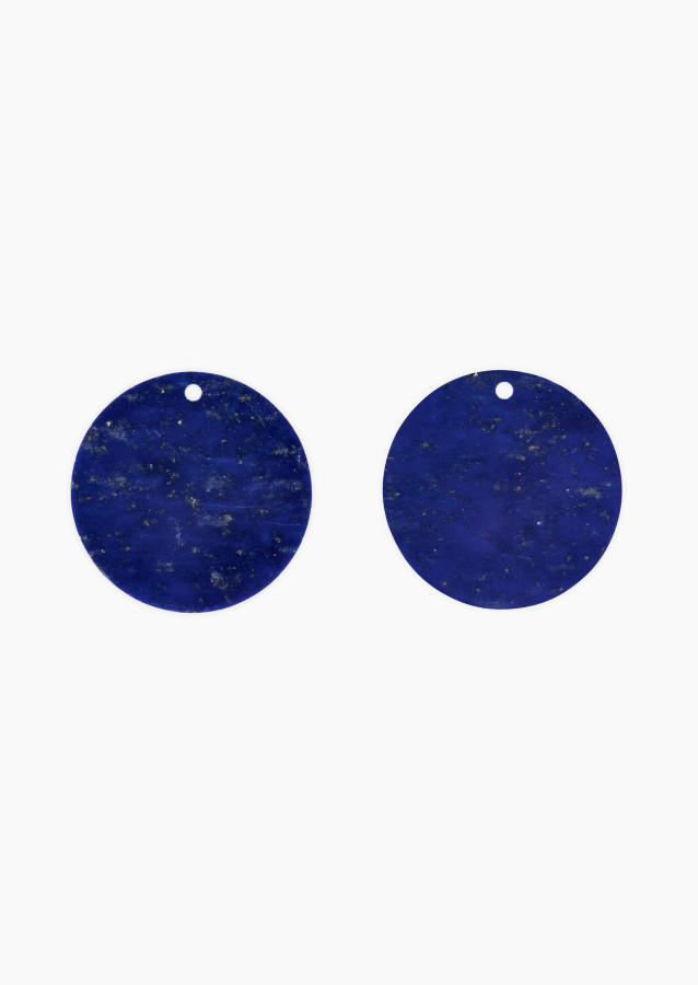 
                                                                                    Colette pendant in lapis lazuli for Notre Dame gold earrings – Maison Lepage, French jeweler and designer since 1922.
                                                                            