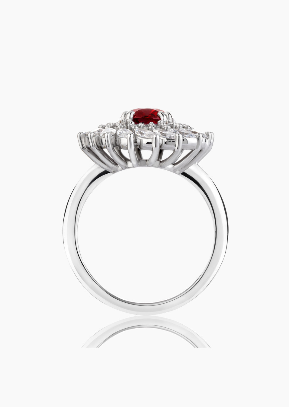 Bague L'Incandescente en or blanc, rubis ovale et diamants - Maison Lepage joaillier créateur français 1922