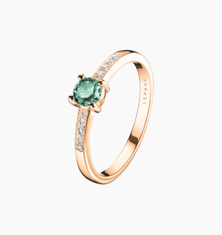 
                                                                                    Solitaire Aristide - Saphir vert et diamants - or rose
                                                                            