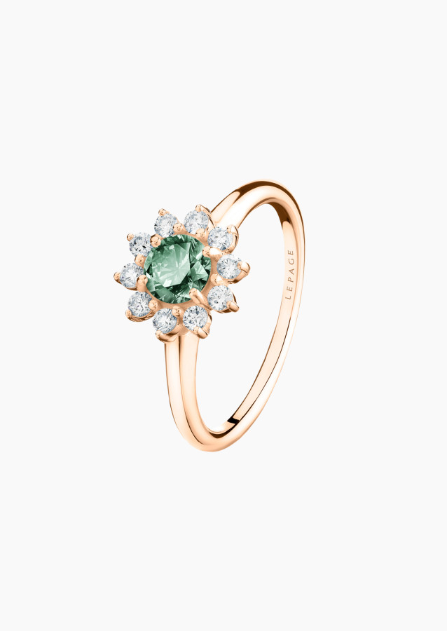 
                                                                                    Marguerite ring in gold, green sapphire and diamonds
                                                                            