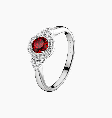 
                                                                                    Pompadour solitaire in gold, ruby and diamonds / Lepage
                                                                            