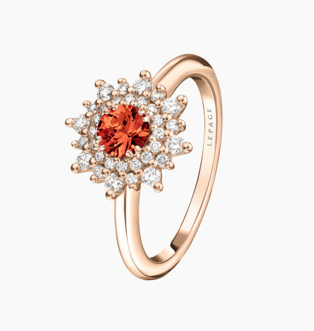 
                                                                                            Bague Dentelle en or rose, saphir orange et diamants
                                                                                    