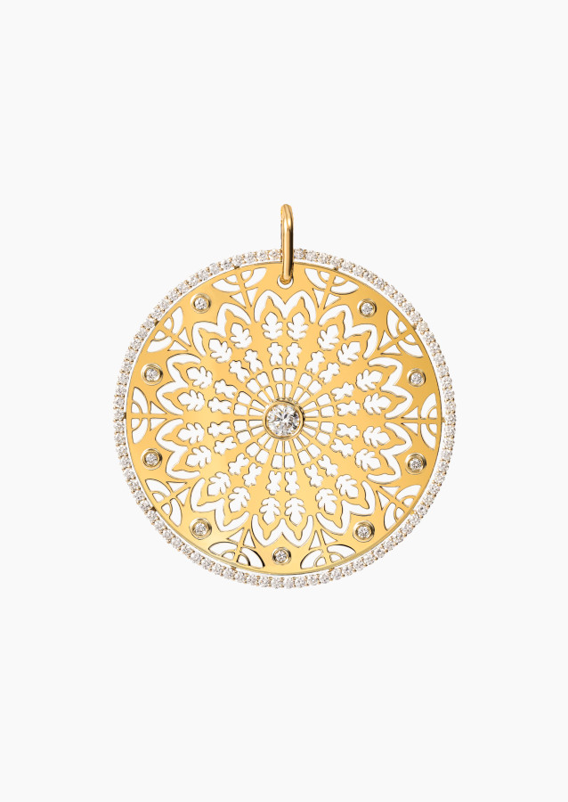 
                                                                                    Médaille Colette Rosace en or jaune et diamants
                                                                            