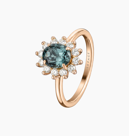 
                                                                                    Bague Daisy en or rose, spinelle gris et diamants
                                                                            