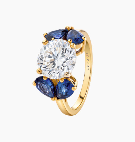 
                                                                                    Blue sapphire and diamond ring, yellow gold | Maison Lepage
                                                                            