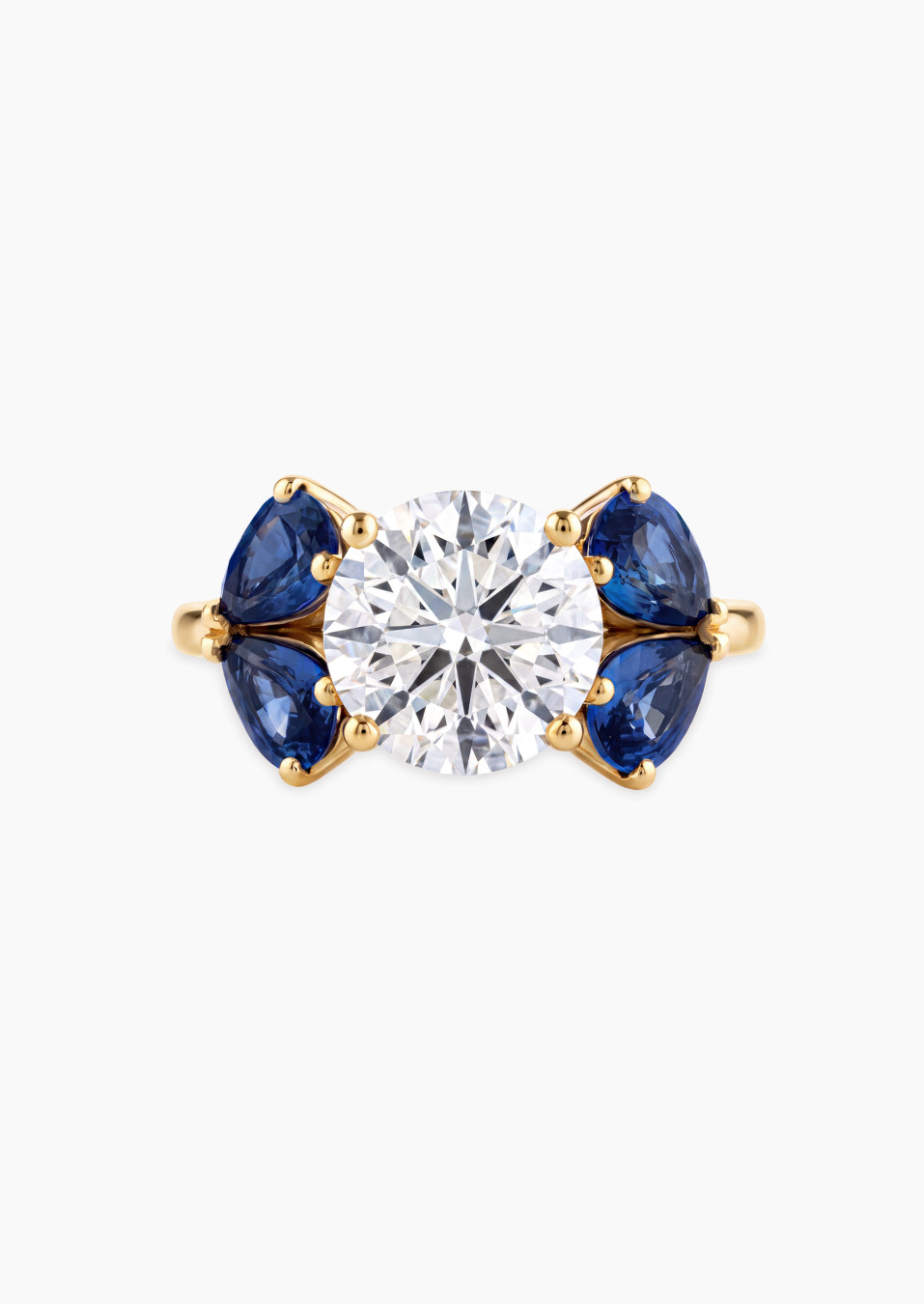 Blue sapphire and diamond ring, yellow gold | Maison Lepage