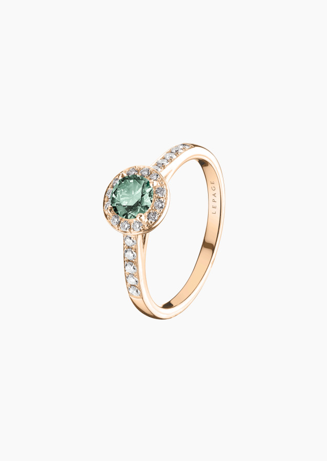 
                                                                                    Coquette solitaire ring - Green sapphire and diamonds
                                                                            