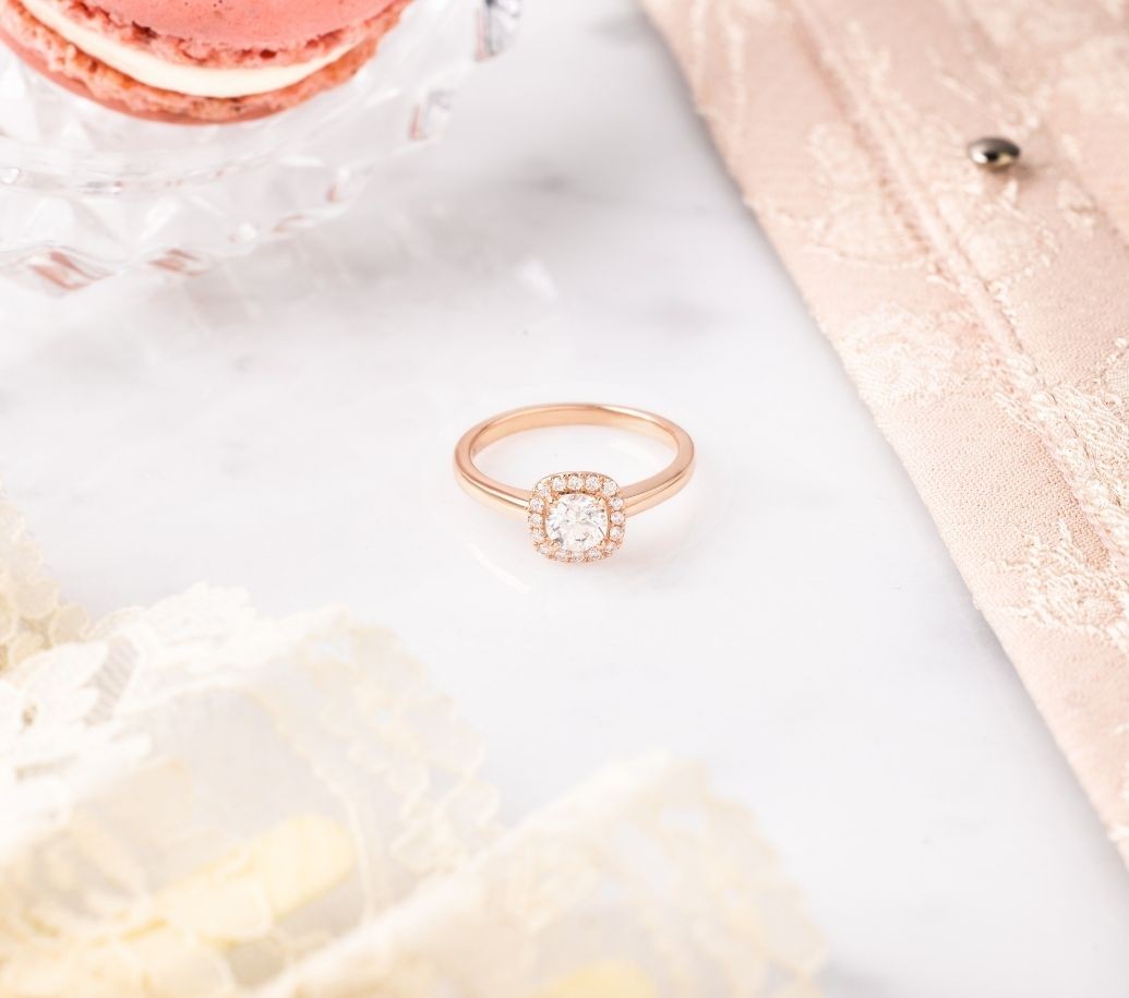 bague en or rose et diamants de la collection coquette