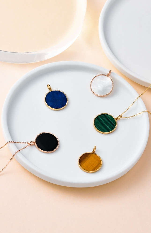 médaille chromatique lapis