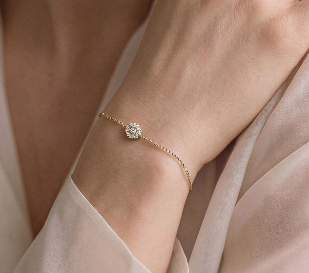 coquette bracelet diamond and gold