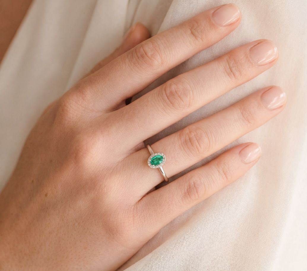 bague en émeraude et or