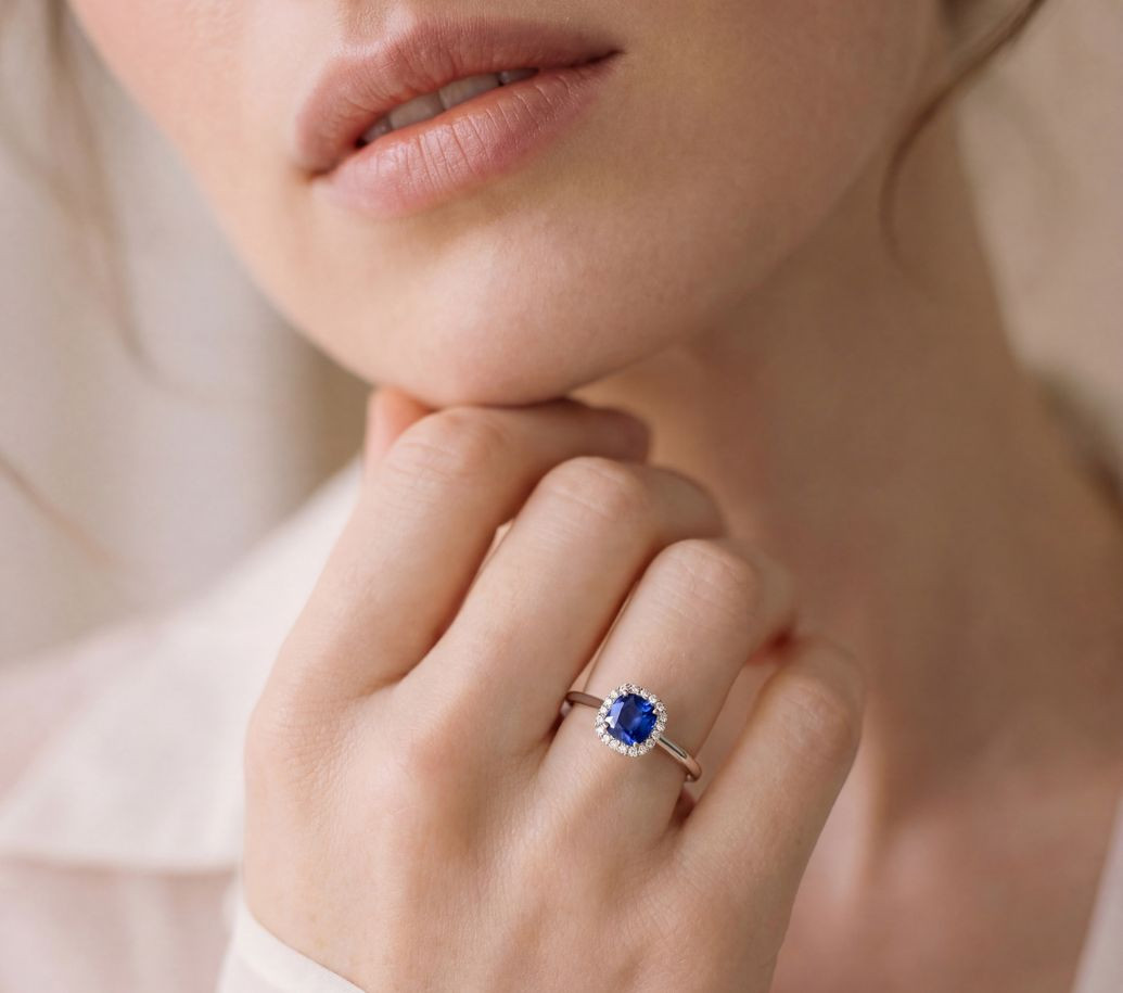 bague lily rose en or et saphir