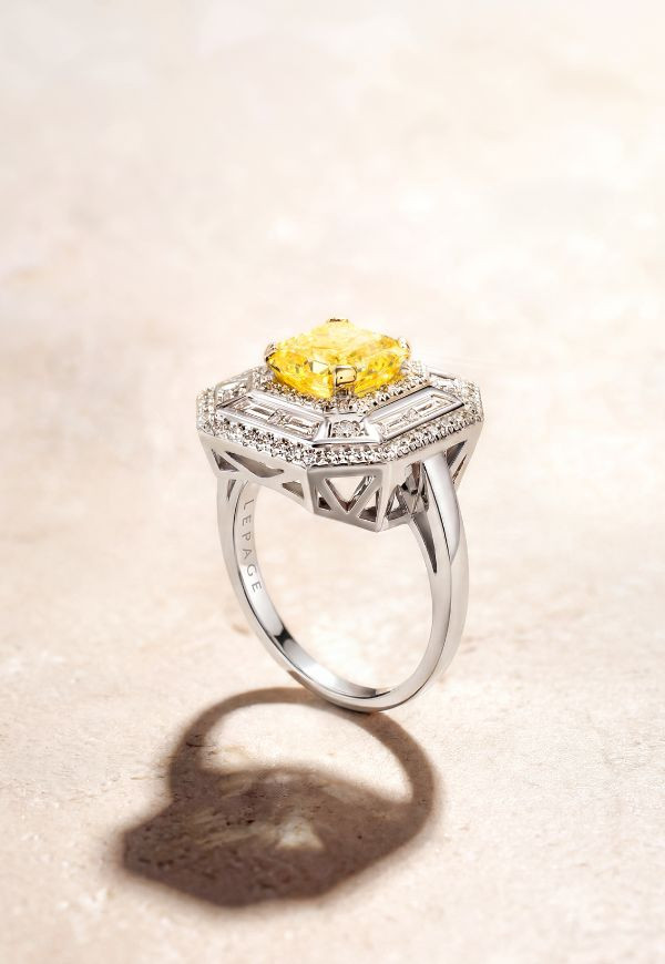 bague zenith en or blanc, diamant jaune et diamants